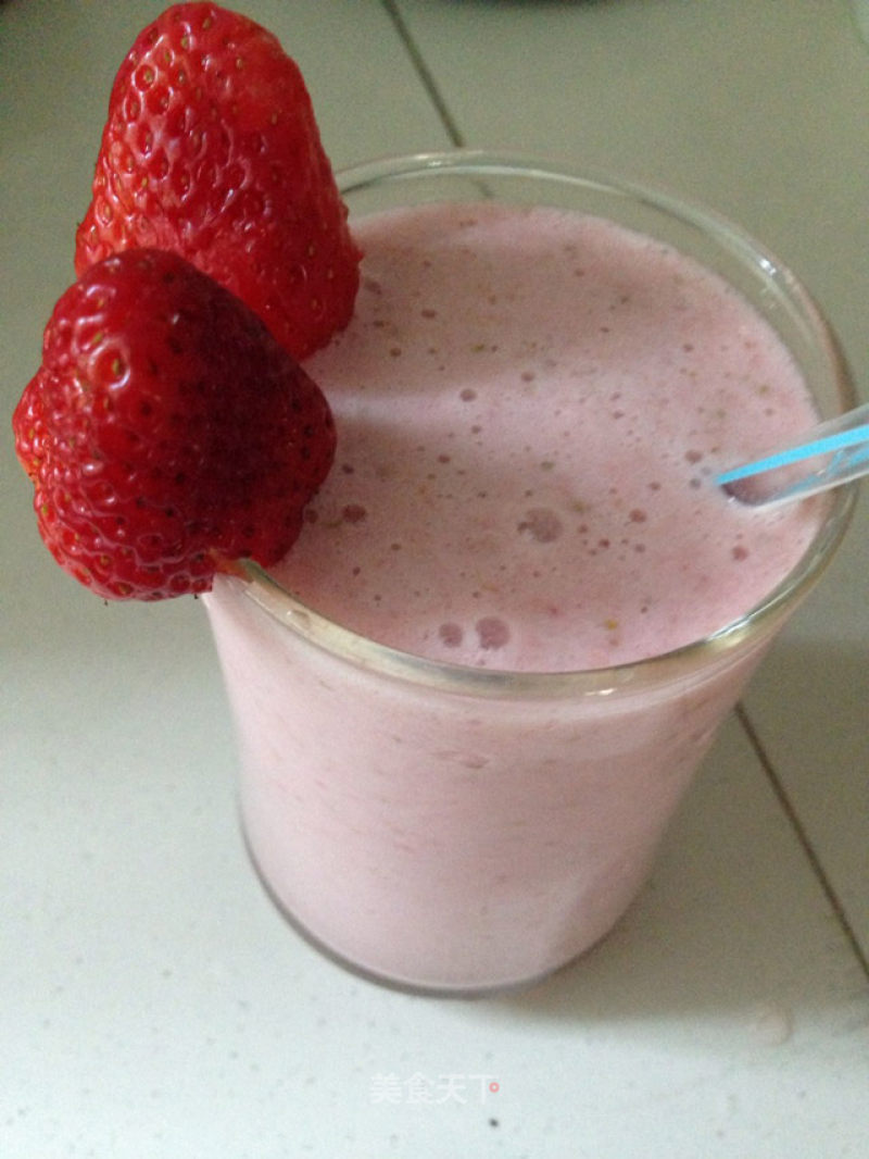 Strawberry Milkshake recipe