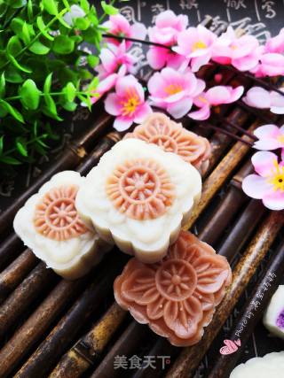 Two-color Snowy Mooncake with Purple Sweet Potato Stuffing recipe