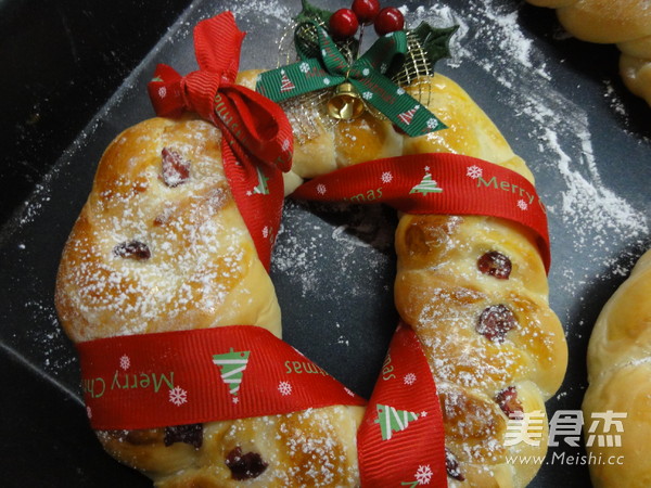 Christmas Wreath Bread recipe