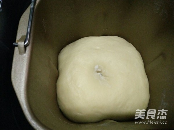 Yogurt Apple Roll Bread recipe