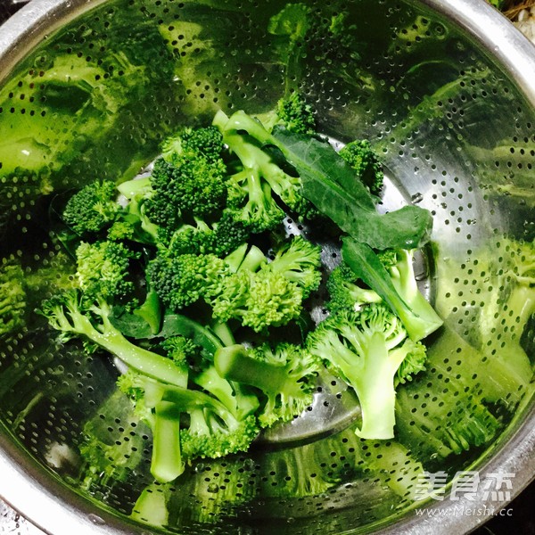 Meatballs with Broccoli recipe