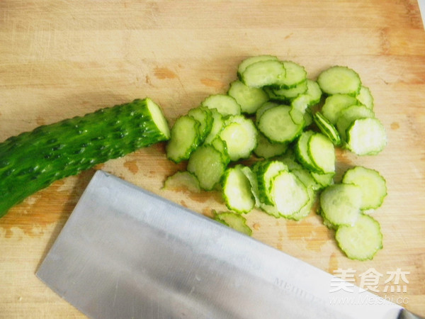 Crispy Cucumber with Sauce recipe