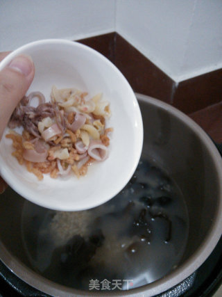 Seafood Black Fungus Brown Rice Porridge recipe