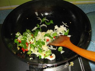 Scrambled Eggs with Garlic Seedlings Fungus recipe