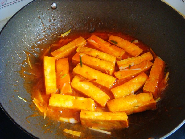 Fried Tofu in Tomato Sauce recipe