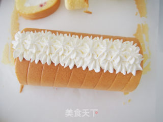 Strawberry Cream Roll recipe