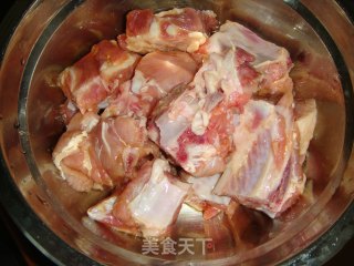 Steamed Pork Ribs with Lotus Leaf Powder recipe