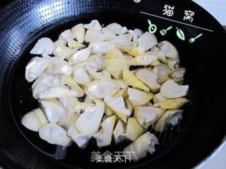 Braised Bamboo Shoots in Oil recipe