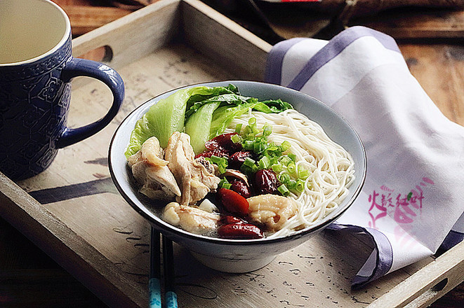 Red Date Chicken Soup Noodles recipe
