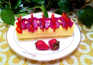 Strawberry Chiffon Egg Roll recipe