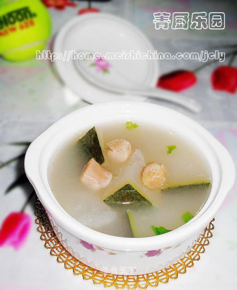 Winter and Summer Nutrition and Health Soup-scallops, Winter Melon and Pork Bone Soup recipe