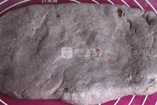 Milk Black Rice Noodle Cranberry Bun recipe