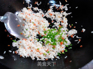 Carrot Fried Rice with Seaweed recipe