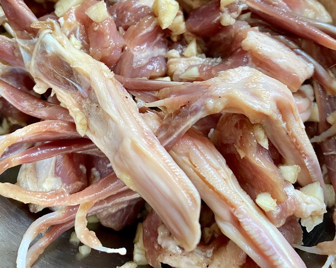 Garlic Pork, Duck Tongue recipe