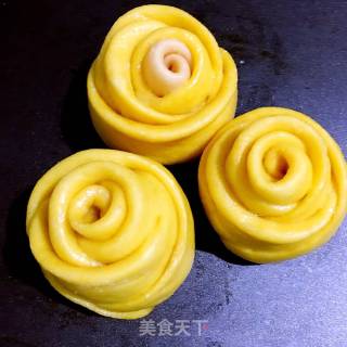 Colorful Rose Buns recipe