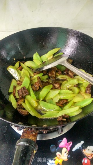 Lettuce and Rice Field Eel recipe