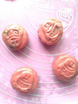 Red Yeast Powder Snowy Mooncakes recipe