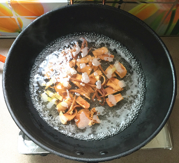 Cuttlefish Mushroom Soup recipe