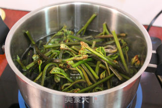 #春食野菜香# Crispy Fried Bracken recipe