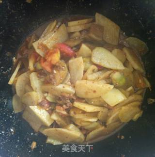 Stir-fried Minced Pork with Potato Chips recipe