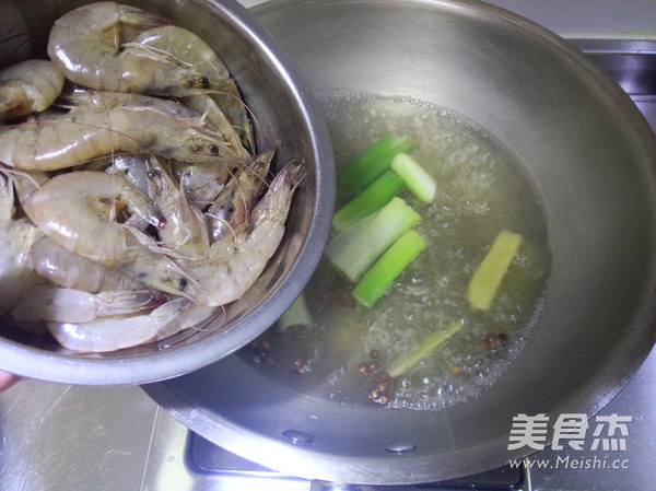 Homemade Boiled Shrimp recipe