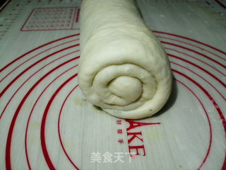 Flower Shaped Bean Paste Bread recipe