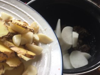 Stewed Short Ribs with Radish recipe