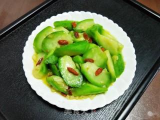 Stir-fried Loofah with Wolfberry recipe