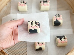 2021 Cute Cow Knife Cut Buns recipe