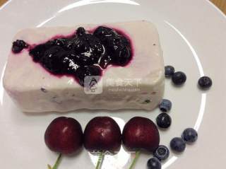 Blueberry Yogurt Ice Cream (eggless Version) By: Special Writer for Blueberry Food recipe