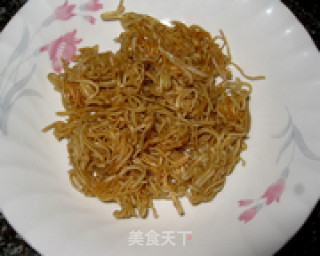 Zhejiang Snacks Fried Noodles with Mushrooms recipe