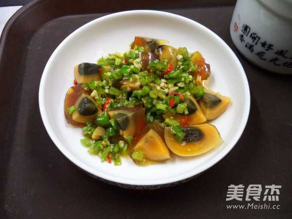 Green Pepper Preserved Egg recipe