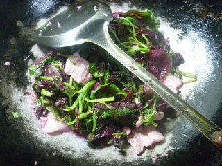 Stir-fried Pork Belly with Red Amaranth recipe