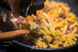 Whole Wheat Gluten-free Macaroni with Fresh Mushroom Cream Sauce recipe