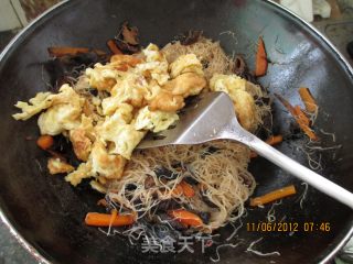 Stir-fried Xinghua Rice Noodles recipe