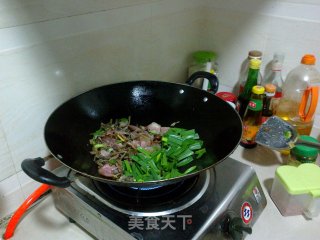 Stir-fried Sausage with Beans recipe