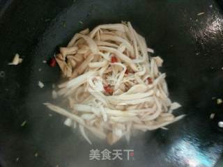 Scrambled Eggs with Pleurotus Eryngii recipe