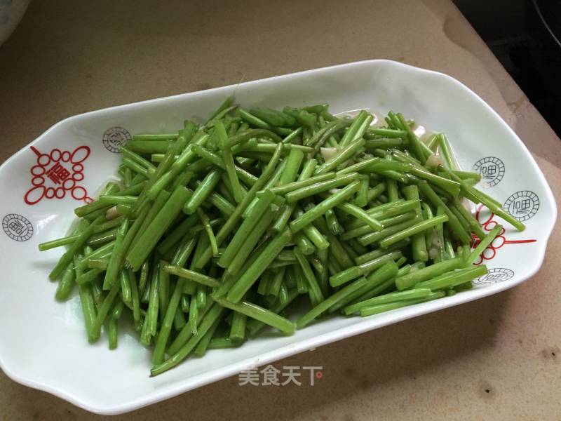 Stir-fried Artemisia Annua recipe