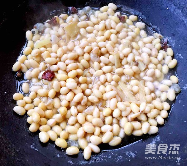 Potherb Mustard with Golden Beans recipe