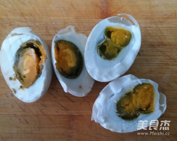 Stir-fried Green Beans with Salted Egg recipe