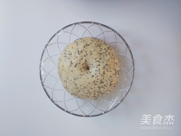 Whole Wheat Sesame Meal Buns recipe