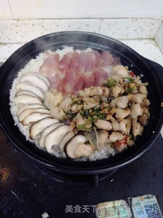 Spicy Chicken Claypot Rice recipe
