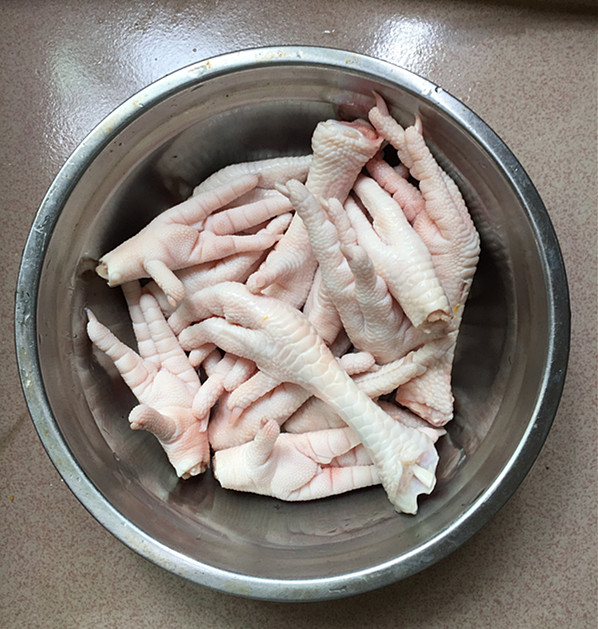 Hot and Sour Chicken Feet recipe