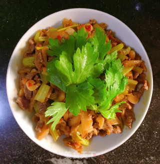 Shredded Beef with Pickled Peppers and Parsley recipe