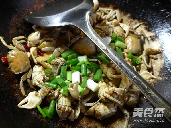 Stir-fried White Jade Crab recipe