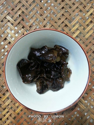 Myth of Beauty--stewed Longan with American Ginseng, Chinese Wolfberry and Red Date Soup recipe