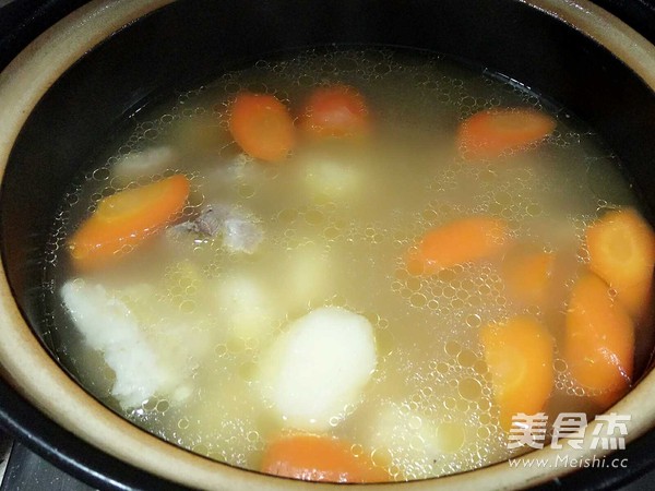 Pork Ribs and Horseshoe Soup recipe