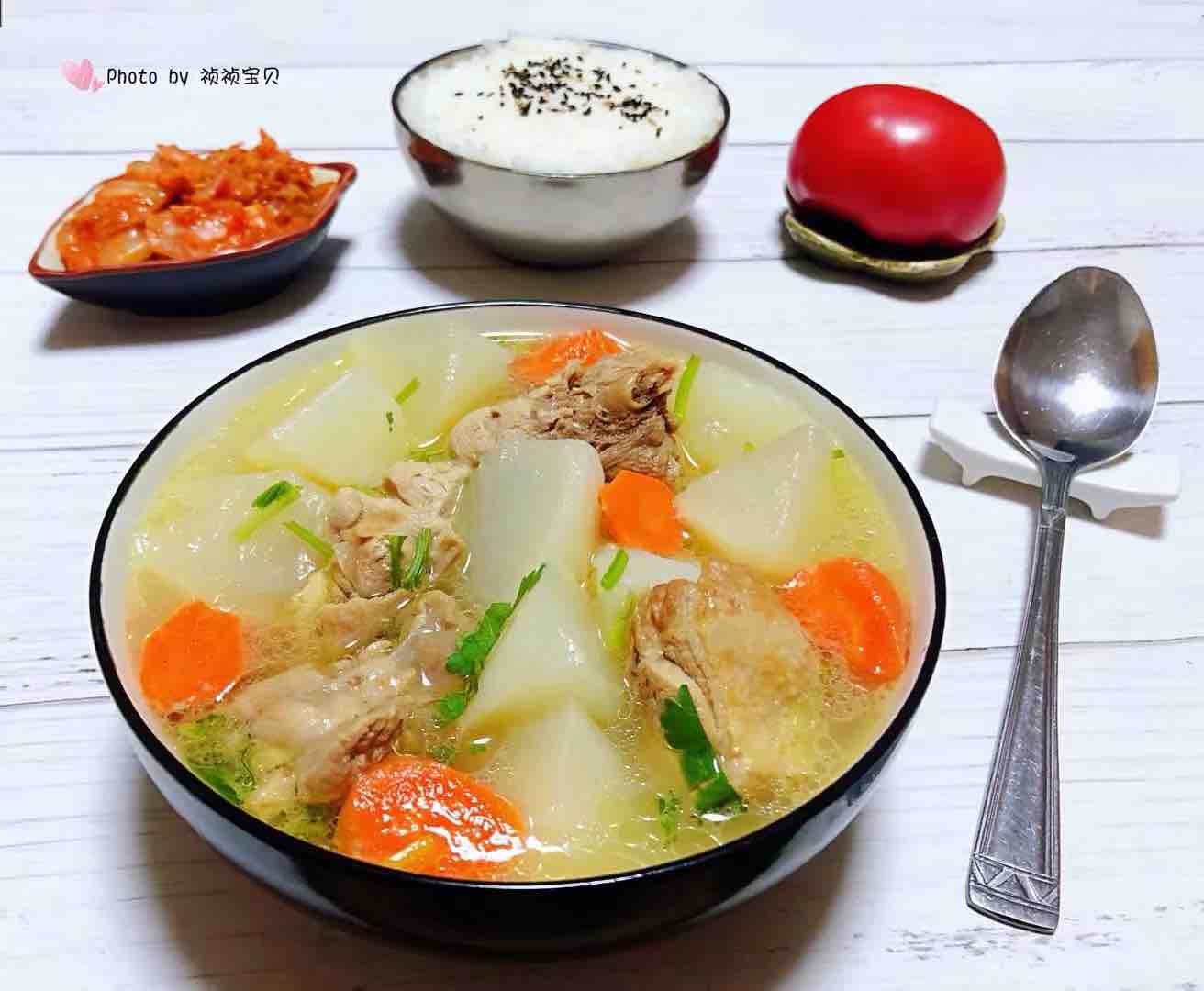 Duck Leg Stewed with White Radish recipe