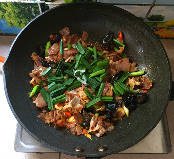 Stir-fried Cured Lean Pork with Mixed Vegetables recipe