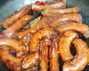 Zhou Hei Ya Version Duck Neck (tasty to Lick Your Fingers) recipe